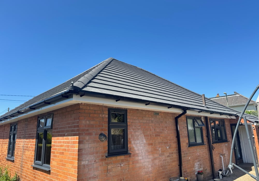 what is the lifespan of a typical roof
